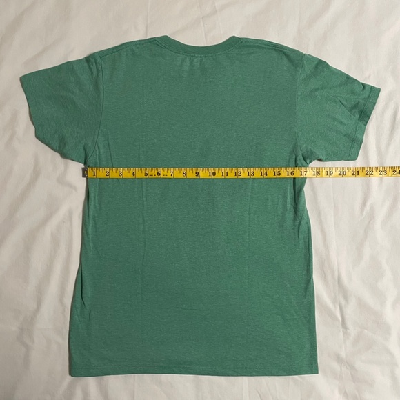 Small Zac Brown Band T-Shirt. Green. In great condition with no holes or stains. - Picture 4 of 5